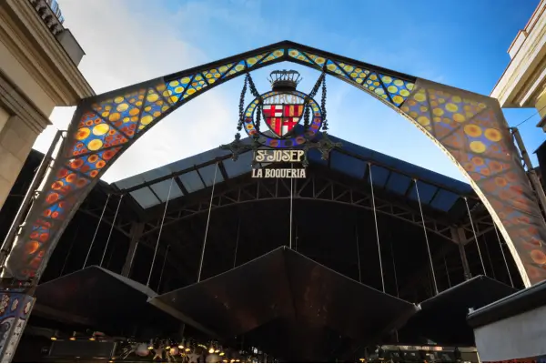 Un-Tour-por-el-Mercado-de-La-Boqueria-en-Barcelona.